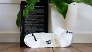 Il modello da training delle calze sportive Oxeego