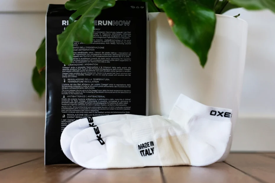 Il modello da training delle calze sportive Oxeego
