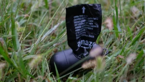 dispenser sacchetti igienici per cani