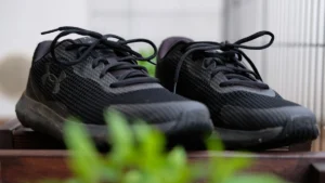 sneakers economiche under armour surge 3