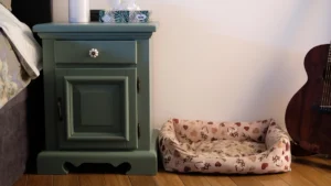 comodini dipinti con chalk paint