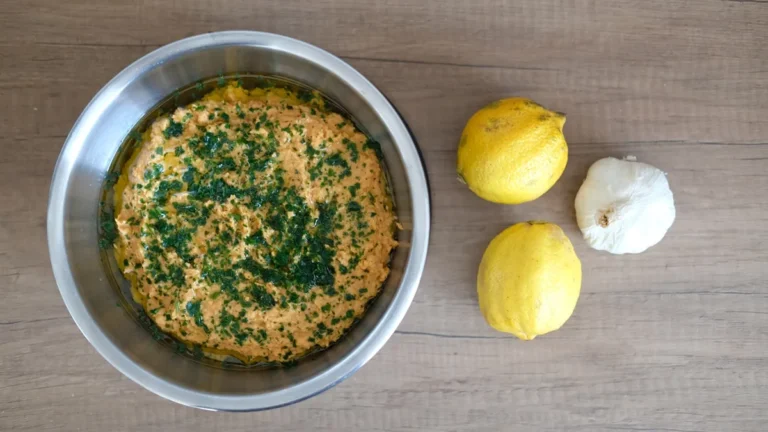 Hummus di ceci e pomodori secchi