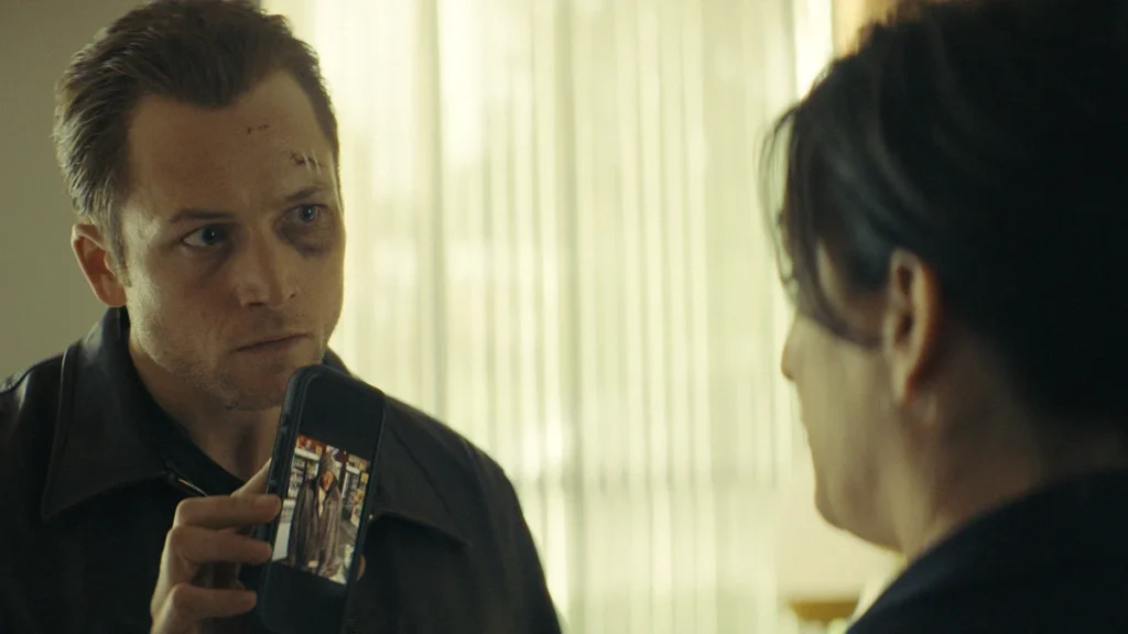 smoke-tracce-di-fuoco-episodi serie tv con taron egerton