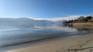 ceresolo beach spiaggia a laveno-mombello