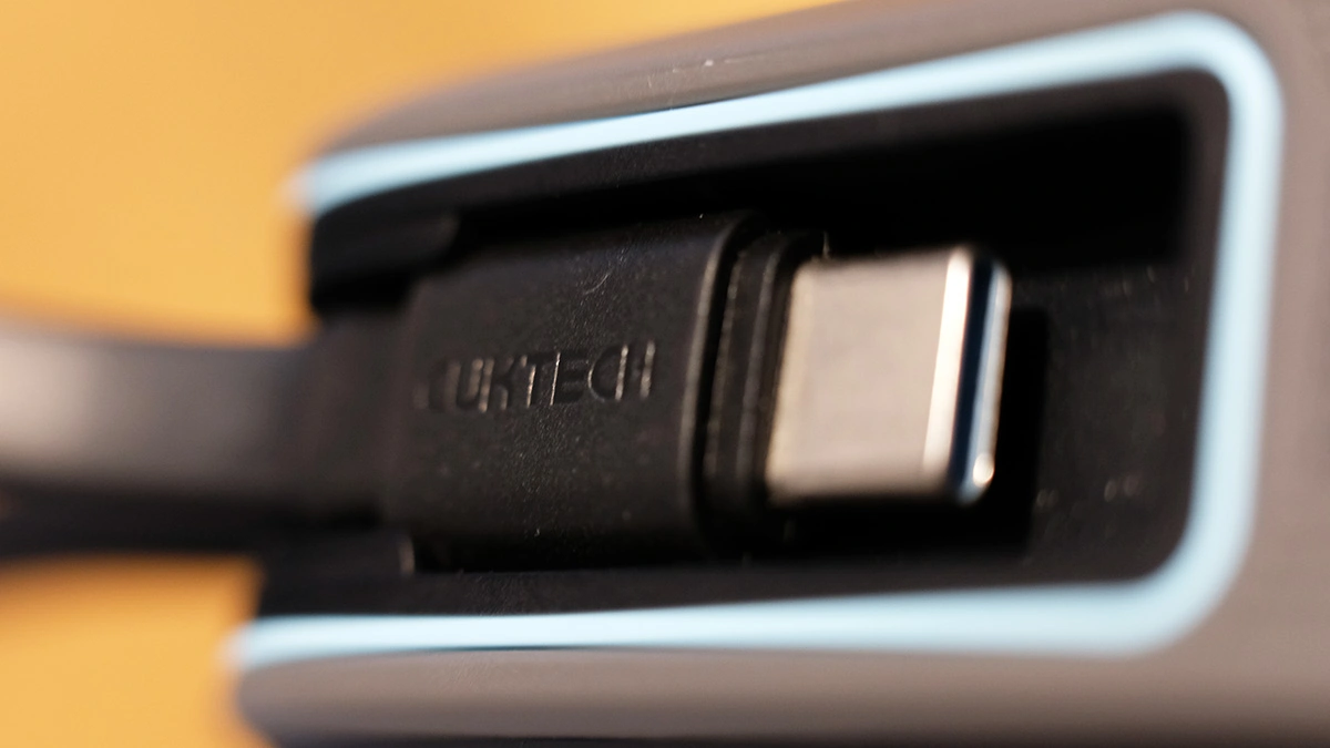 power bank cavo integrato